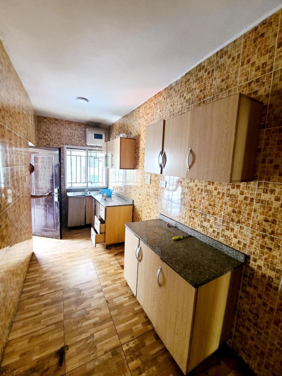 Standard 2 Bedroom Flat Upstairs, Osapa London Estate, Osapa, Lekki, Lagos, Flat / Apartment for Rent