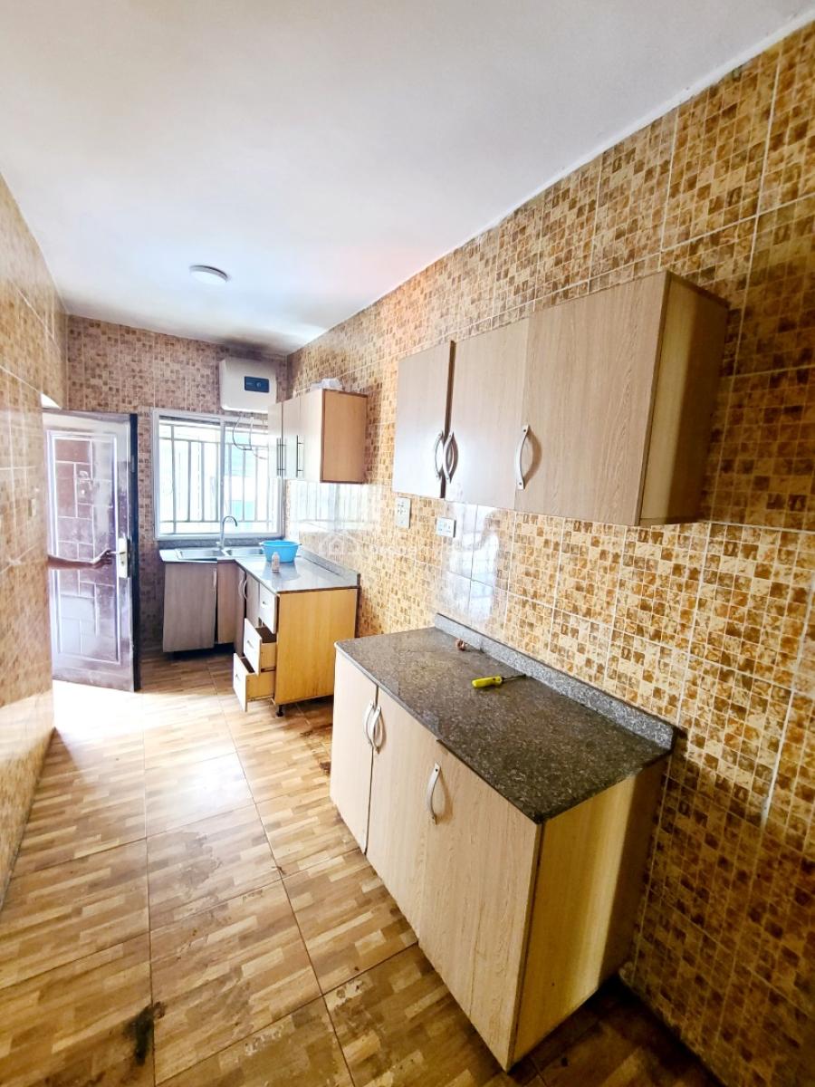 Standard 2 Bedroom Flat Upstairs, Osapa London Estate, Osapa, Lekki, Lagos, Flat / Apartment for Rent
