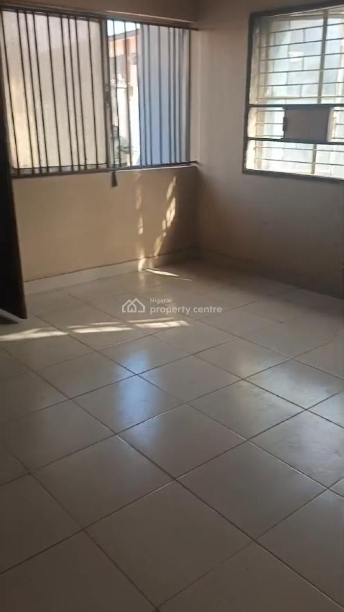 2 Bedroom Ground Flat, Soluyi, Gbagada, Lagos, Flat / Apartment for Rent