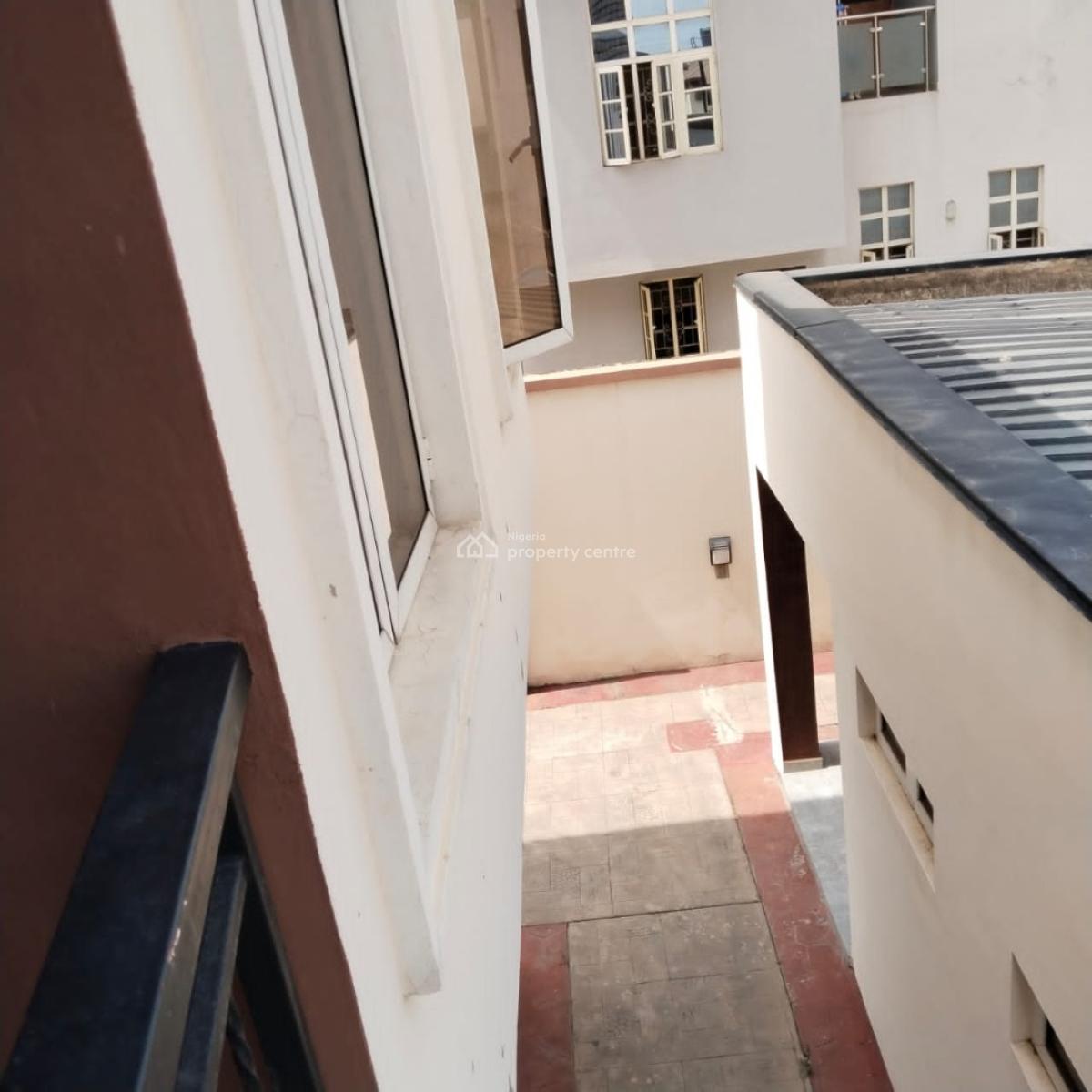 Spacious & Clean 3 Bedroom Terraced Duplex, Western Area, Gra Phase 1, Magodo, Lagos, Terraced Duplex for Rent