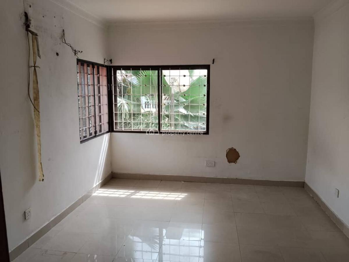 7 Bedroom Detached House with Guest Chalet and Pool, Ikeja Gra, Ikeja, Lagos, Detached Duplex for Rent