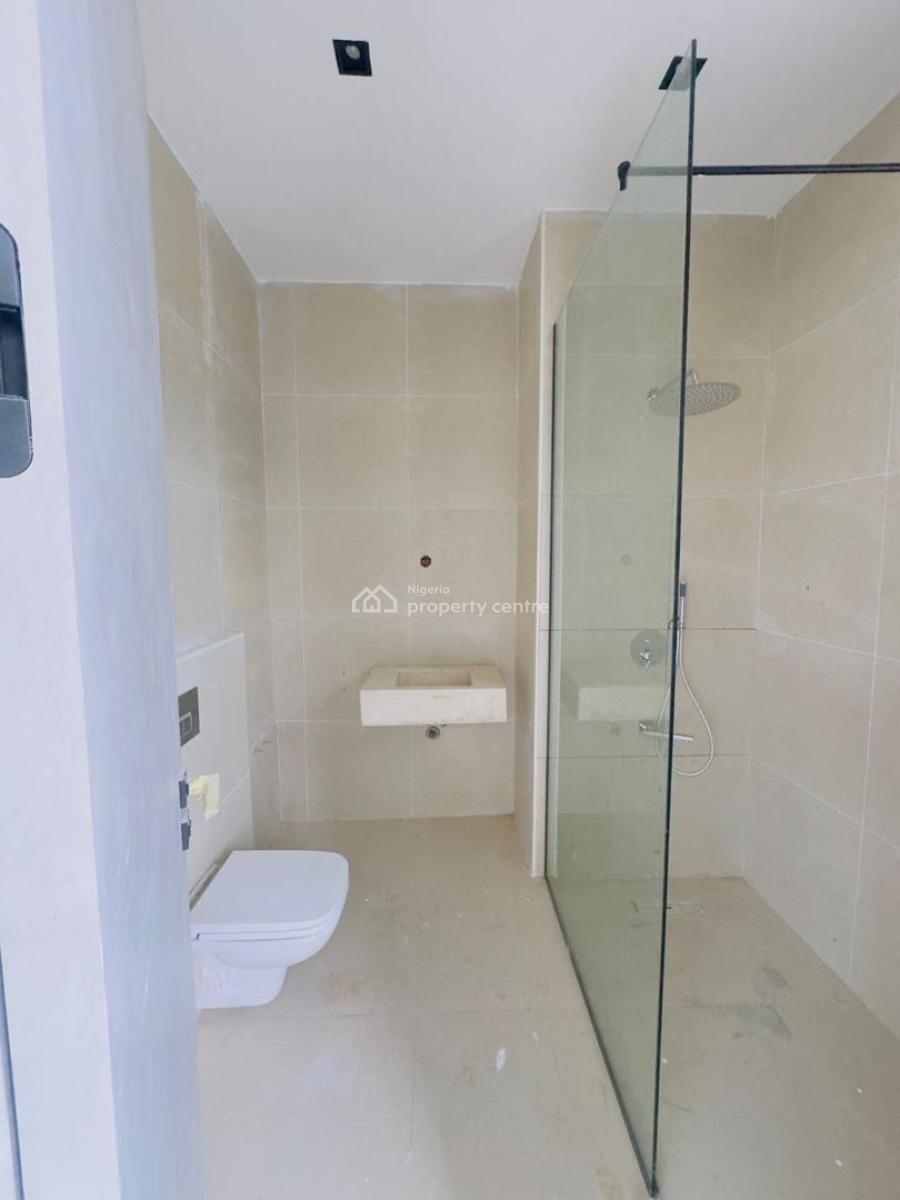 Waterfront 2 Bedroom Apartment, Lekki Phase 1, Lekki, Lagos, Flat / Apartment for Sale