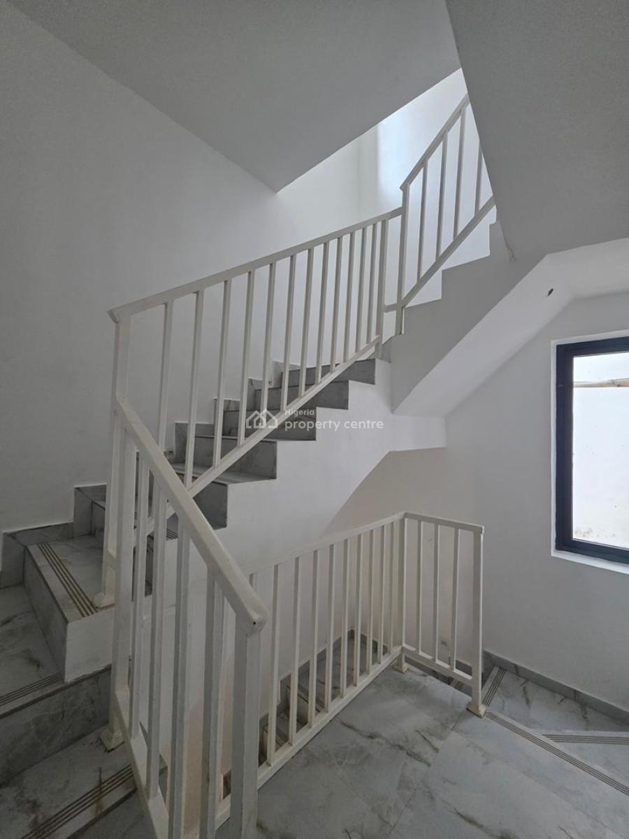 Lovely 4 Bedroom Duplex with a Room Bq, Lekki Phase 1, Lekki, Lagos, House for Rent