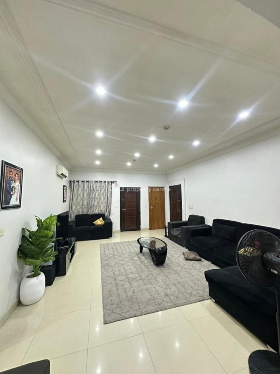 Spacious Luxury 3 Bedroom Apartment with in a Secure Environment, Lekki Phase 1, Lekki, Lagos, House for Sale
