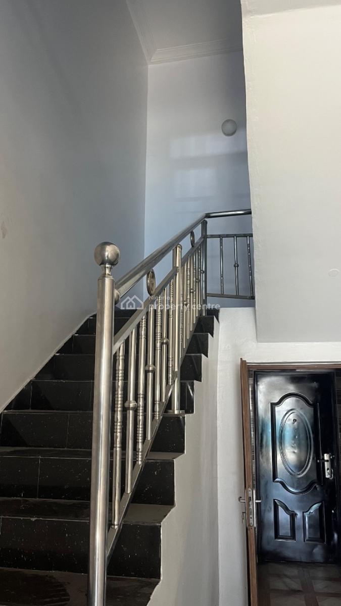 2 Bedroom Maisonette, Lekki Phase 1, Lekki, Lagos, Flat / Apartment for Rent