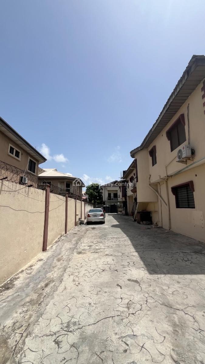 3 Bedroom Apartment, Lekki Phase 1, Lekki, Lagos, Flat / Apartment for Rent