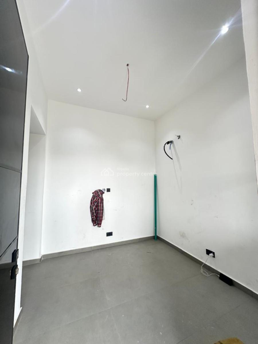 Newly Built 4 Bedroom Terrace with a Private Compound and Bq, Lekki Phase 1, Lekki, Lagos, Terraced Duplex for Sale