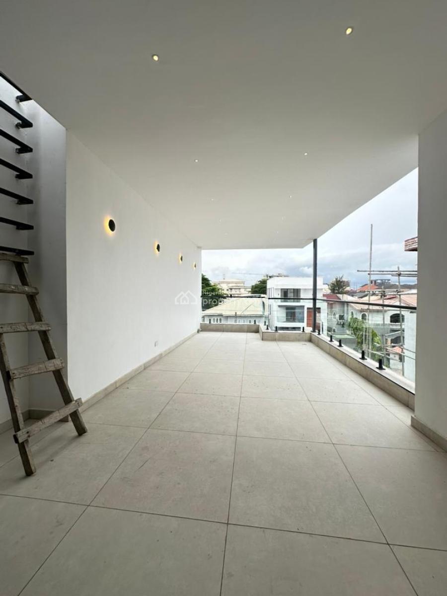 Very Lovely and Spacious 5 Bedroom Detached Duplex with a Pool, Lekki Phase 1, Lekki, Lagos, Detached Duplex for Sale