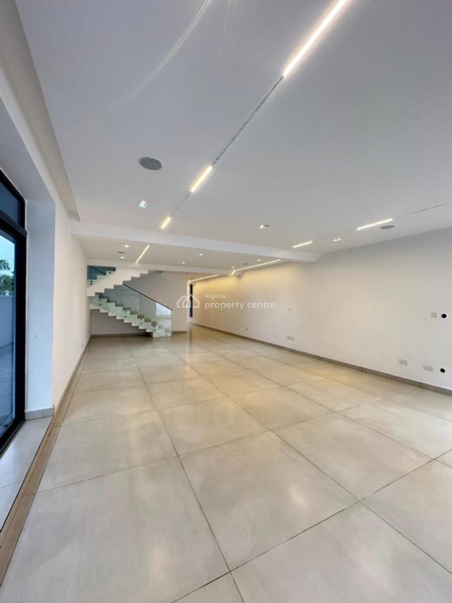 Very Lovely and Spacious 5 Bedroom Detached Duplex with a Pool, Lekki Phase 1, Lekki, Lagos, Detached Duplex for Sale