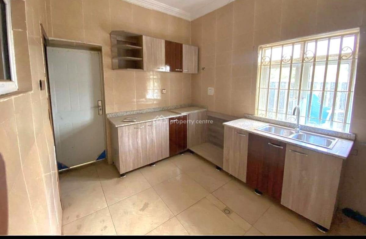 Luxury 4-bedroom Terrace Duplex with Bq, Guzape District, Abuja, Terraced Duplex for Rent