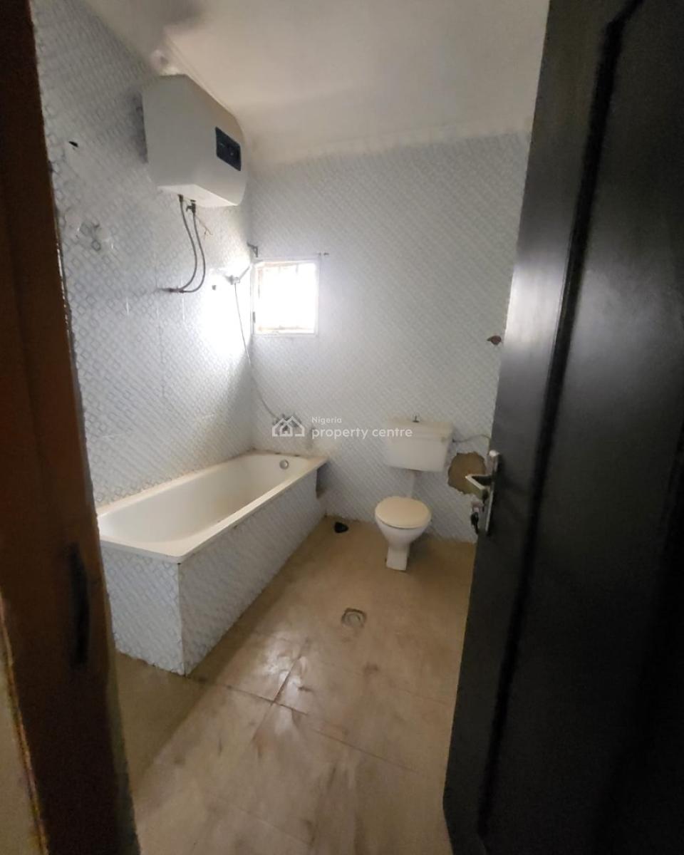 Superluxury 3 Bedroom Flat Inside Estate on a Tarred Road, Gaduwa, Abuja, Flat / Apartment for Rent