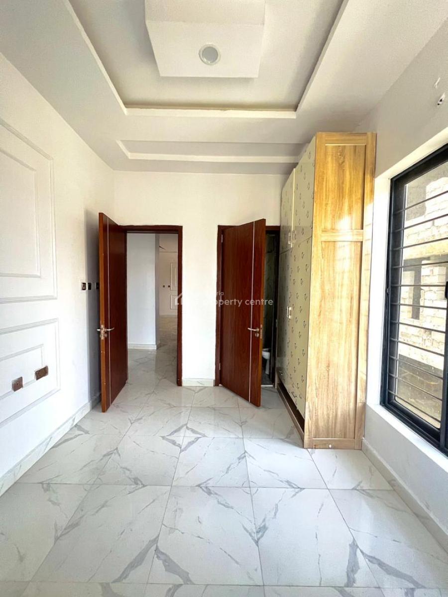 Stylish 2 Bedrooms Apartment with Elevator in a Secured Estate, Ikate, Lekki, Lagos, Flat / Apartment for Sale