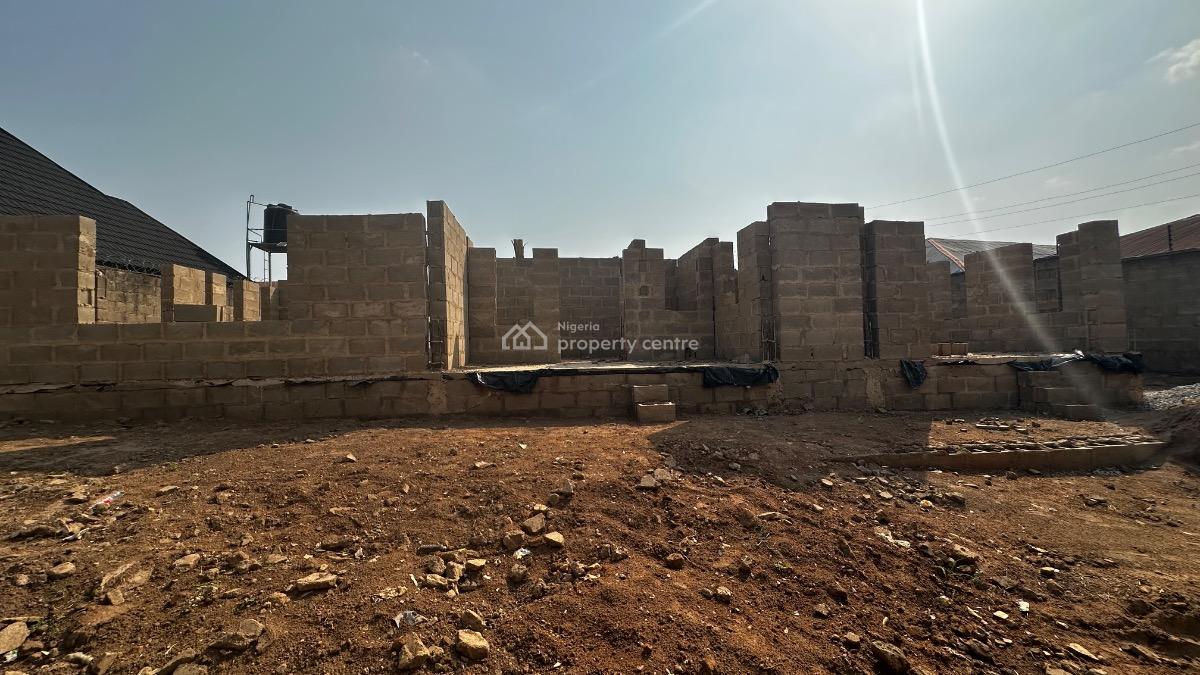 Uncompleted Duplex on Main Road, Adeoje Estate / Kuola / Akala Expressway, Challenge, Ibadan, Oyo, Detached Duplex for Sale