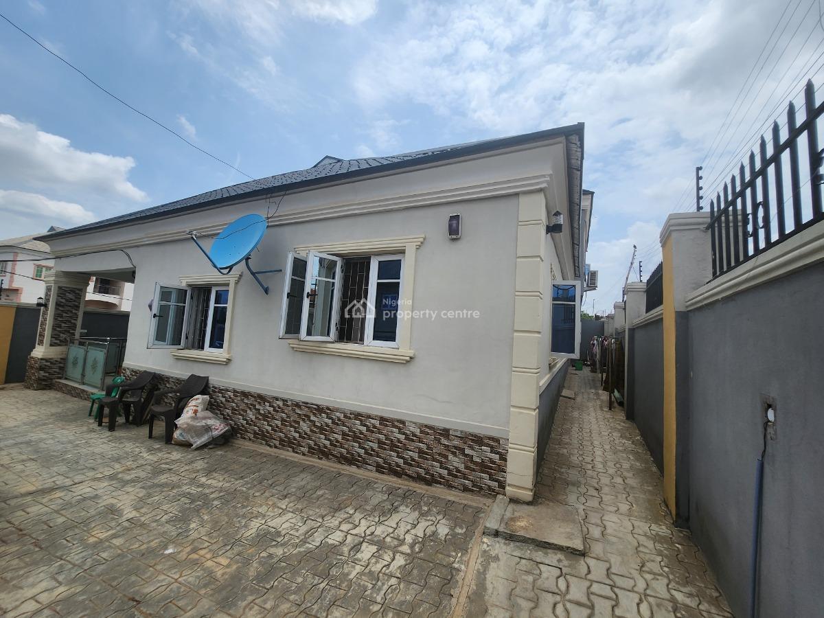 Cute 4 Bedroom with a Pent House and a Detached 1 Bedroom Bq, Maberi Area Off Ajinde Akala Express, Ibadan, Oyo, Detached Bungalow for Sale