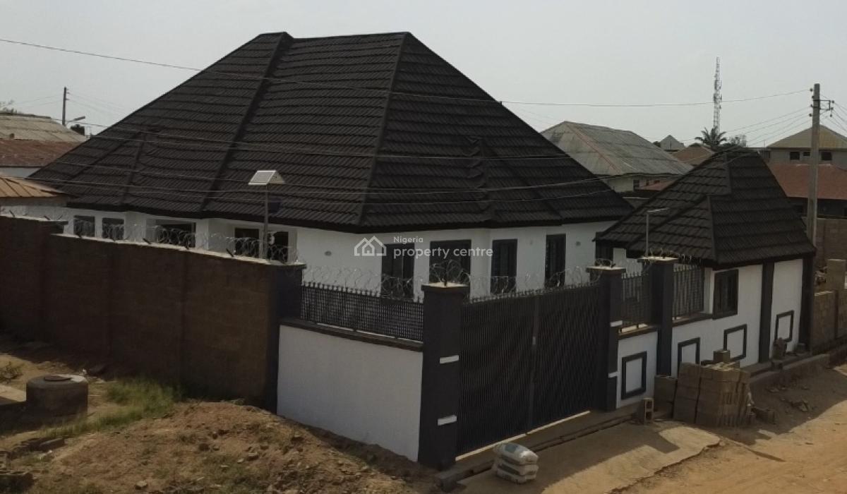 Newly Completed Two Flats Plus Shop -- N70m, Adeoje Estate / Kuola / Akala Expressway, Challenge, Ibadan, Oyo, Detached Bungalow for Sale
