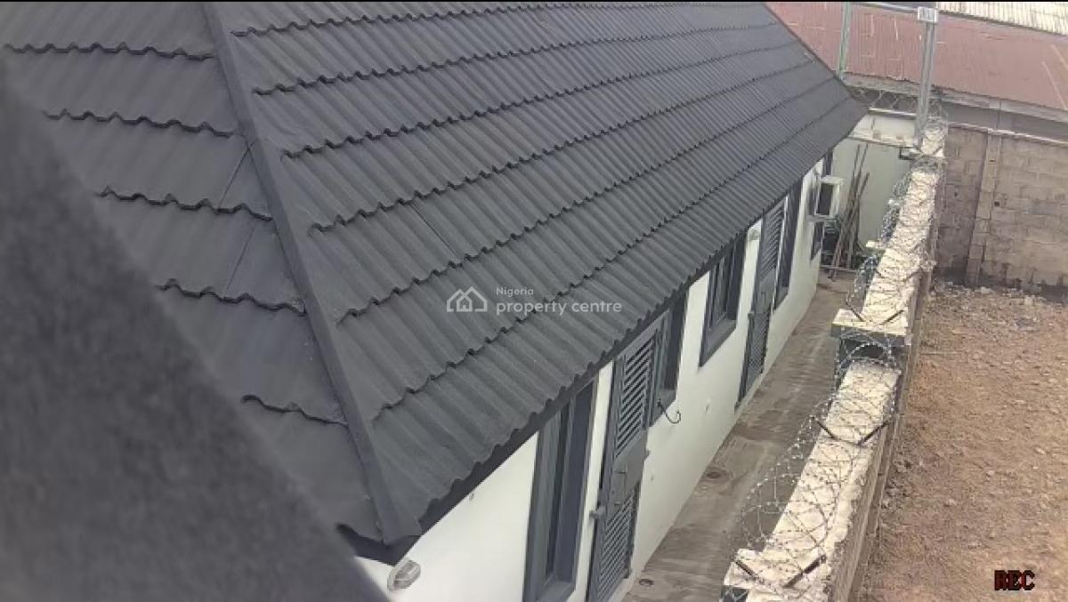 Newly Completed Two Flats Plus Shop -- N70m, Adeoje Estate / Kuola / Akala Expressway, Challenge, Ibadan, Oyo, Detached Bungalow for Sale