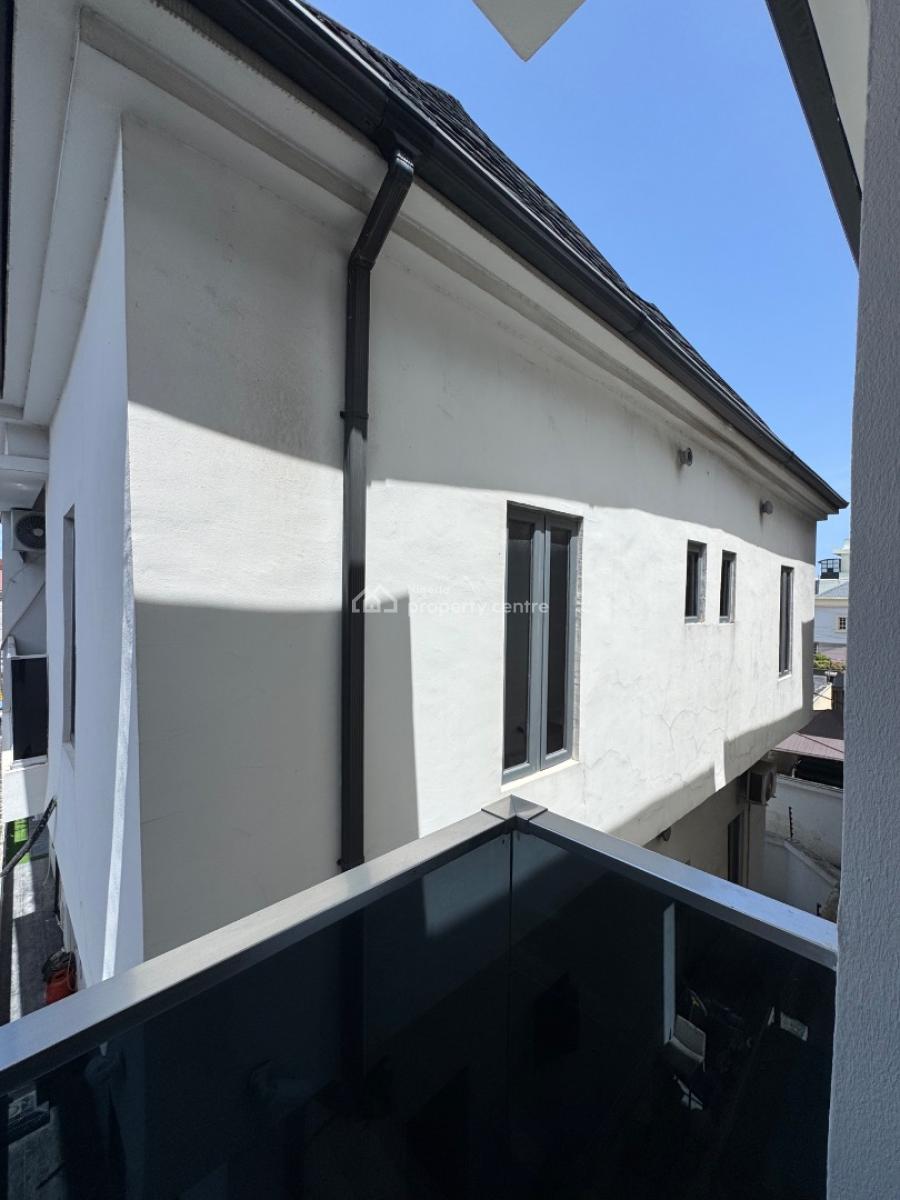 4 𝐁𝐄𝐃𝐑𝐎𝐎𝐌 𝐒𝐄𝐌𝐈 𝐃𝐄𝐓𝐀𝐂𝐇𝐄𝐃 𝐃𝐔𝐏𝐋𝐄𝐗, Igboefon, Lekki, Igbo Efon, Lekki, Lagos, Semi-detached Duplex for Rent