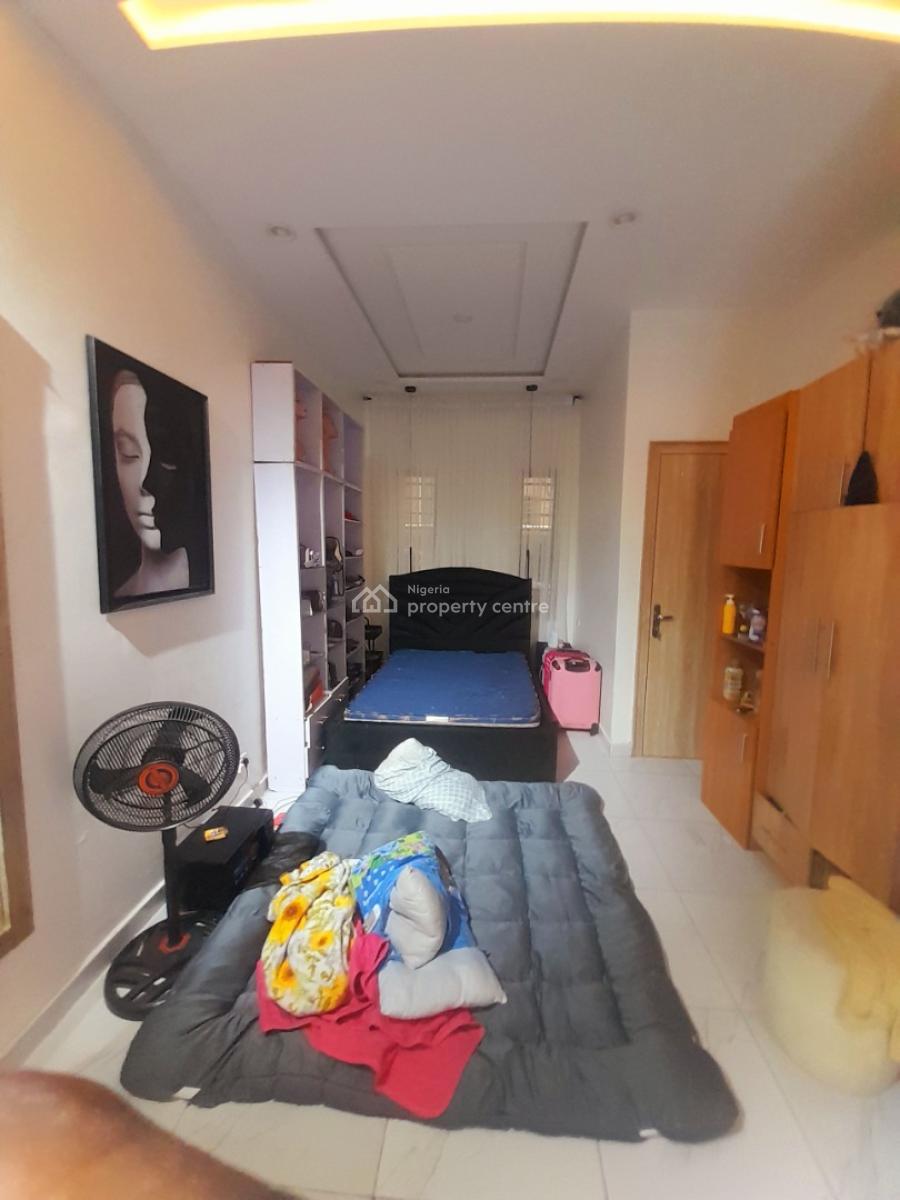 Single Room in a Shared Apartment at Orchid Road, Orchid Road, Lekki, Lagos, Self Contain (single Rooms) for Rent