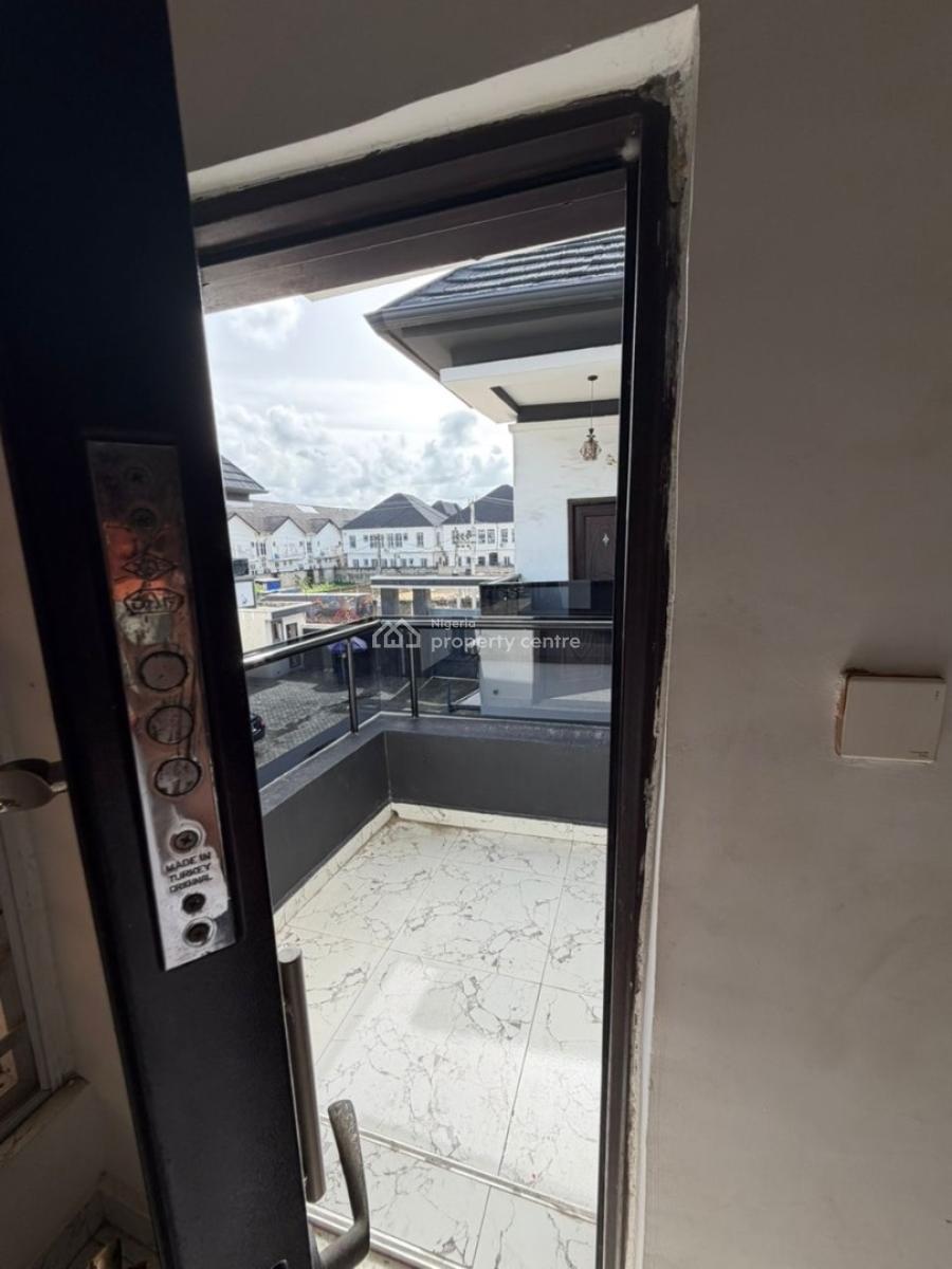 Self Contain Masters, Van Daniel Estate, Orchid, Lekki Expressway, Lekki, Lagos, Self Contain (single Rooms) for Rent