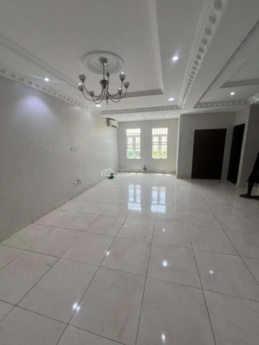 Spacious 4 Bedroom Maisonette with Bq, Parkview, Ikoyi, Lagos, Flat / Apartment for Rent