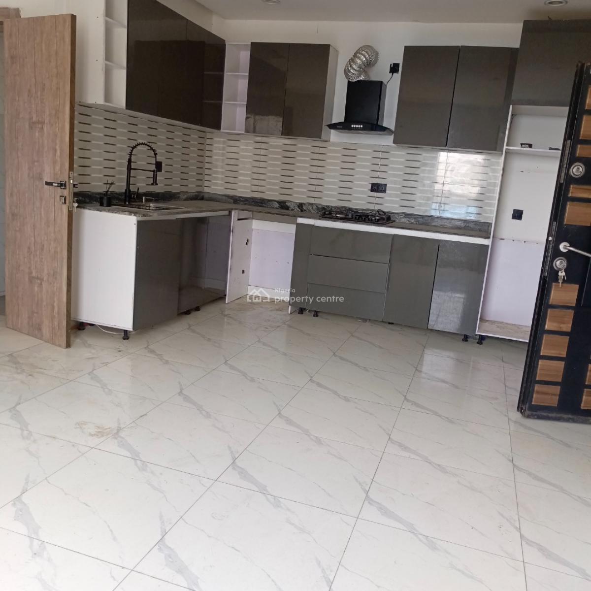 2 Bedroom Flat, Off Domino Pizza Ologolo Lekki Lagos, Ologolo, Lekki, Lagos, Flat / Apartment for Rent