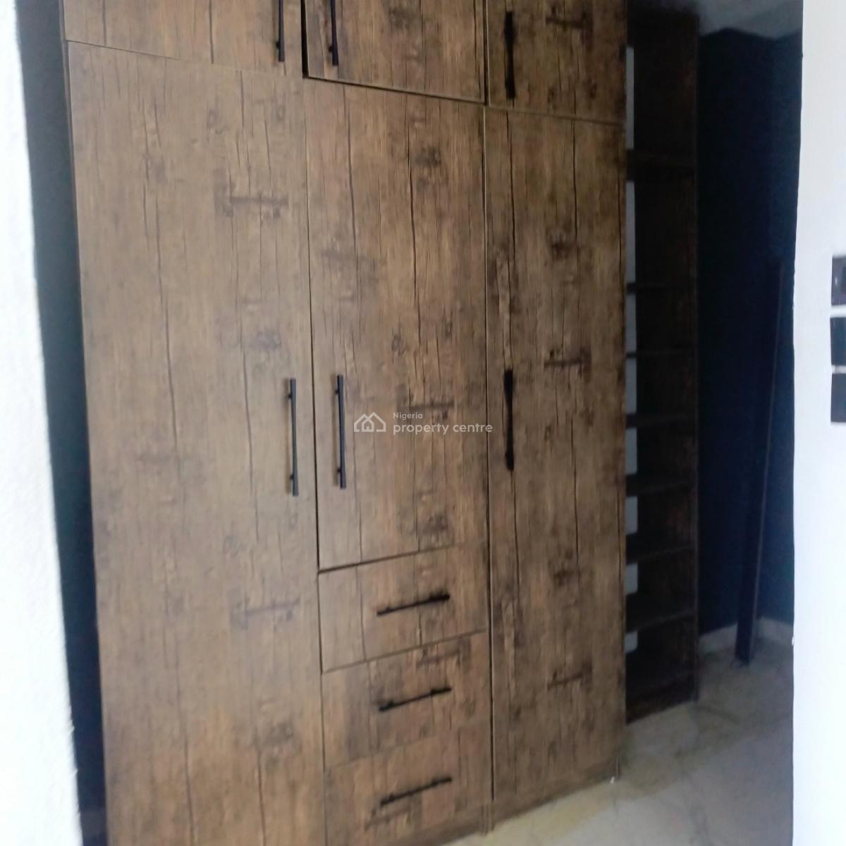 2 Bedroom Flat, Off Domino Pizza Ologolo Lekki Lagos, Ologolo, Lekki, Lagos, Flat / Apartment for Rent