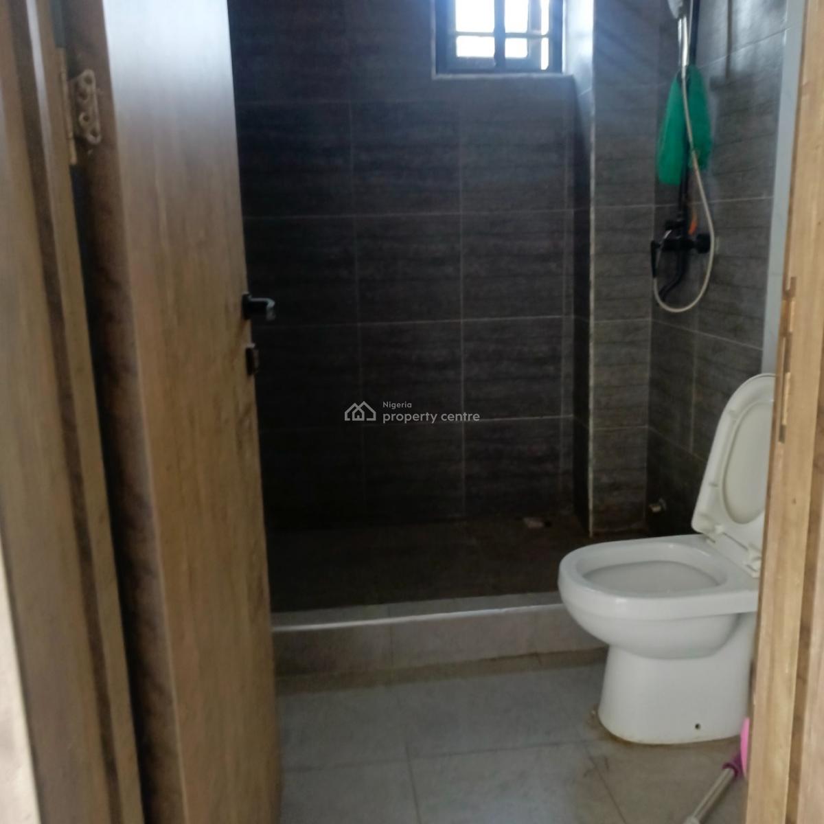 2 Bedroom Flat, Off Domino Pizza Ologolo Lekki Lagos, Ologolo, Lekki, Lagos, Flat / Apartment for Rent