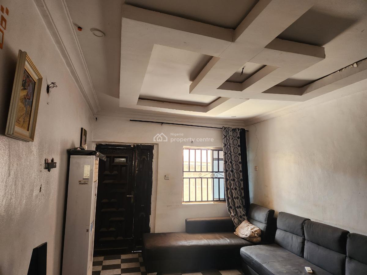 Strategic Twin 2 Bedroom Bungalow Near The Road, Elewuro Off Olorunda Abaa Road, Akobo, Akobo, Ibadan, Oyo, Detached Bungalow for Sale