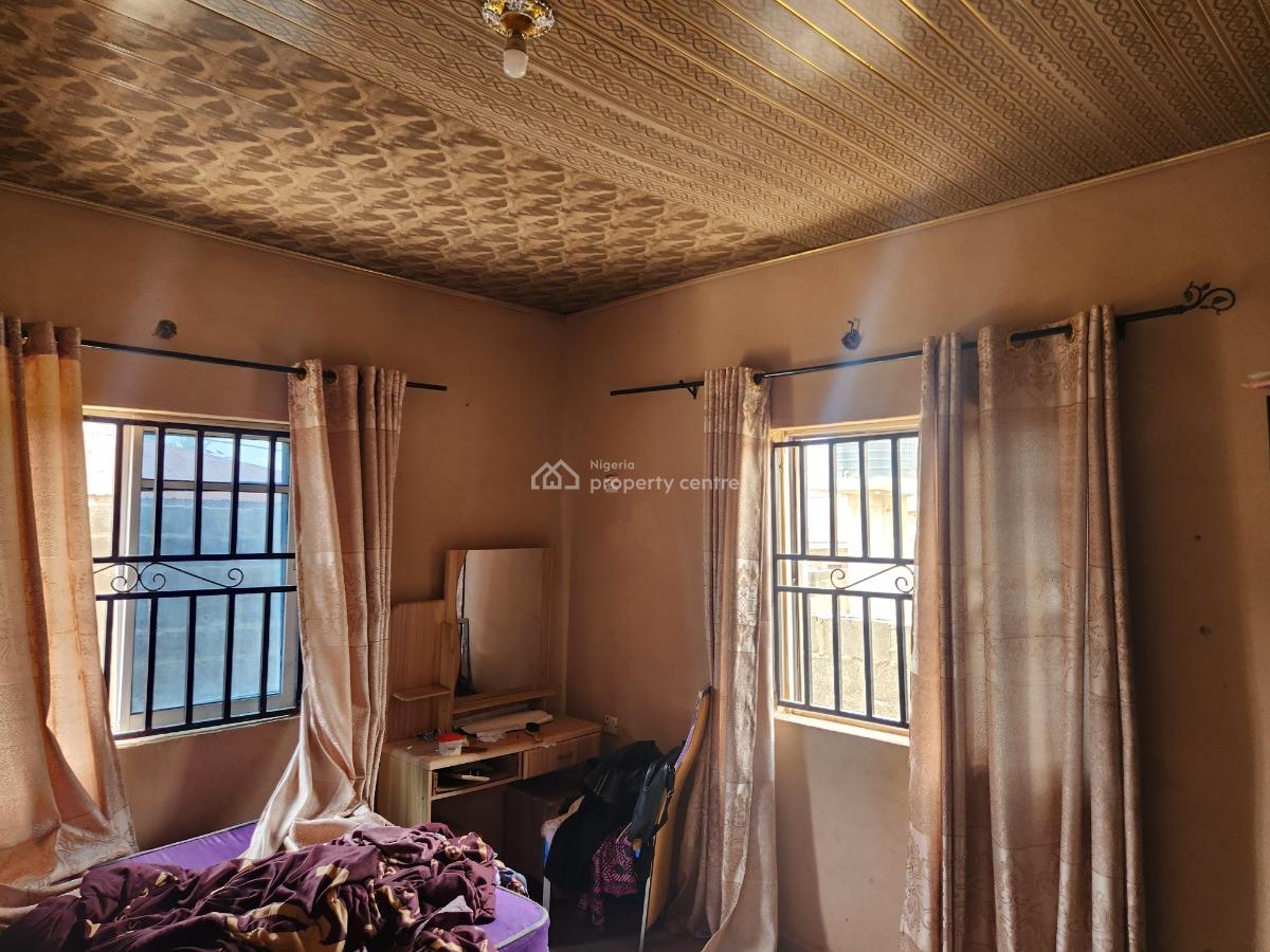 Strategic Twin 2 Bedroom Bungalow Near The Road, Elewuro Off Olorunda Abaa Road, Akobo, Akobo, Ibadan, Oyo, Detached Bungalow for Sale