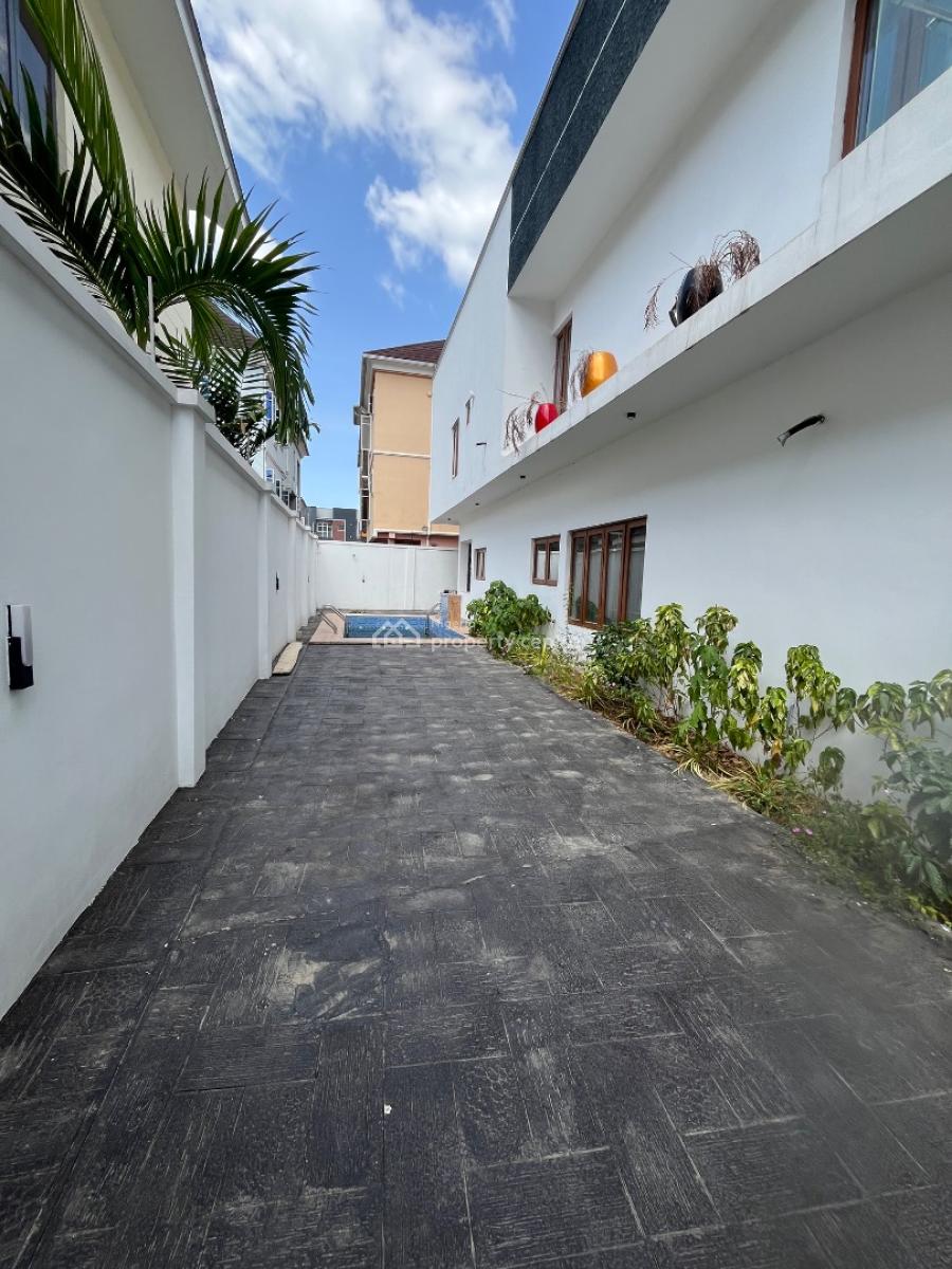 Exquisitely Built 4 Bedroom Fully Detached Duplex with Bq, Ikeja Gra, Ikeja, Lagos, Detached Duplex for Sale