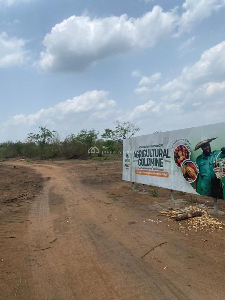 Invest Smart , Earn Big . Own a Farmland with As Low As 300k Deposit, Buy 6 Plots , Get 1 Plot Free, Flexible Payment Plan Available, Abeokuta South, Ogun, Mixed-use Land for Sale