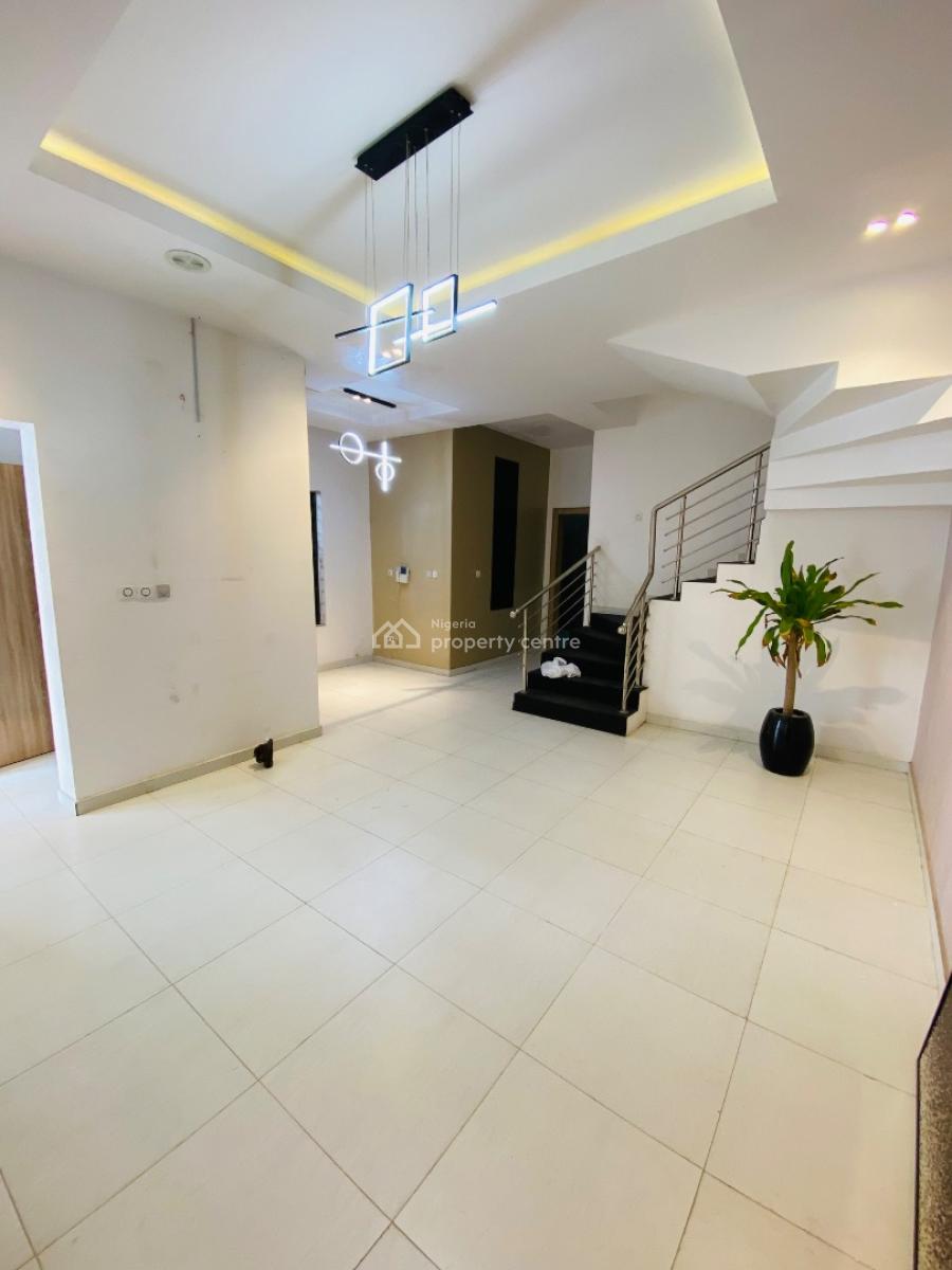 Nice Home, Vgc, Lekki, Lagos, Semi-detached Duplex for Rent