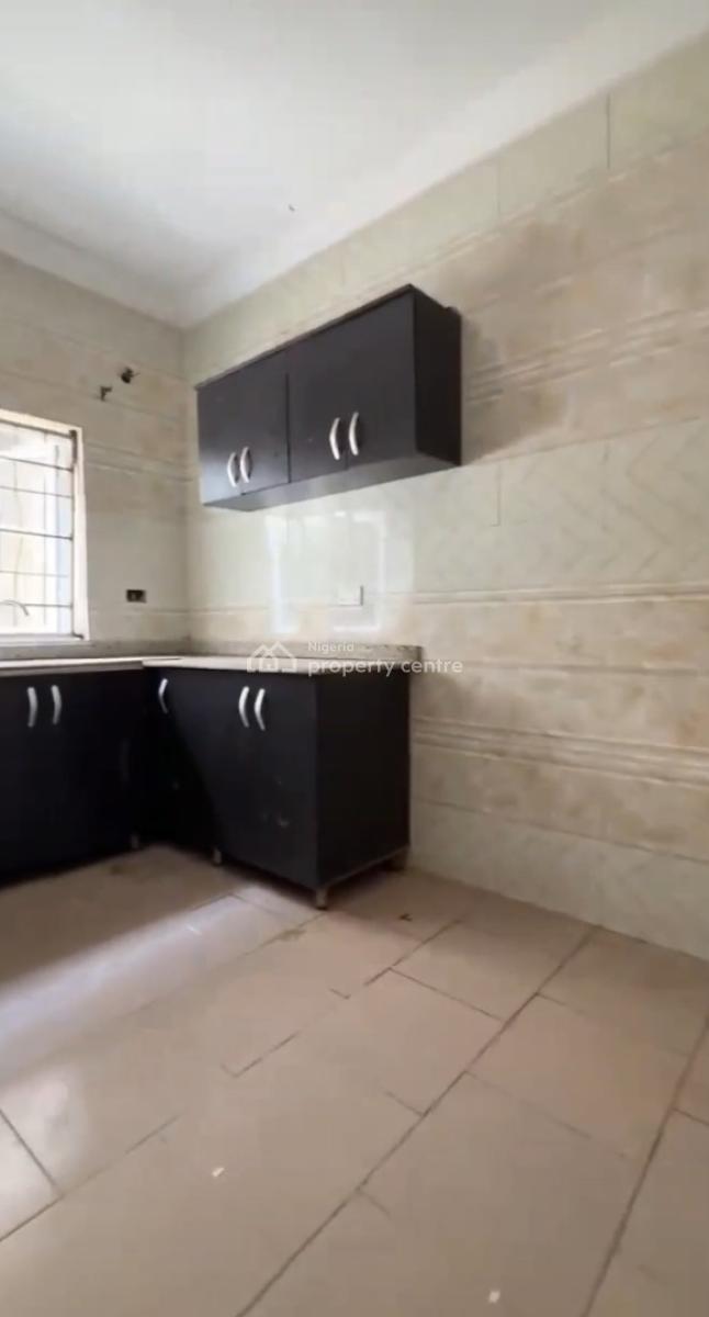 Extra Spacious 3 Bedrooms with 2 Living Rooms Ground Floor, Life Camp, Abuja, Flat / Apartment for Rent