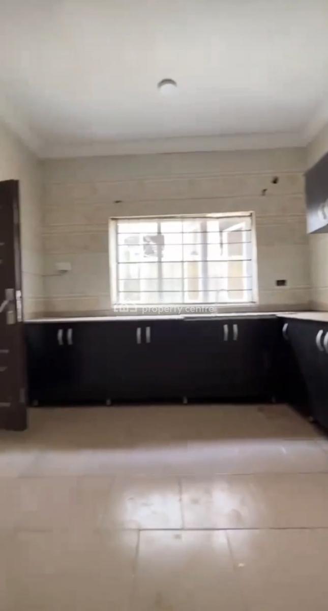 Extra Spacious 3 Bedrooms with 2 Living Rooms Ground Floor, Life Camp, Abuja, Flat / Apartment for Rent