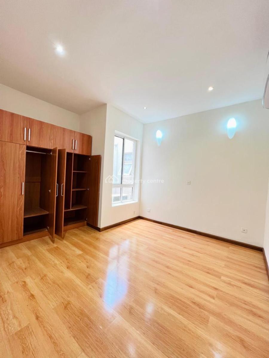 Delightful Exquisite Waterfront 3-bedroom Apartment, Banana Island, Ikoyi, Lagos, Block of Flats for Sale