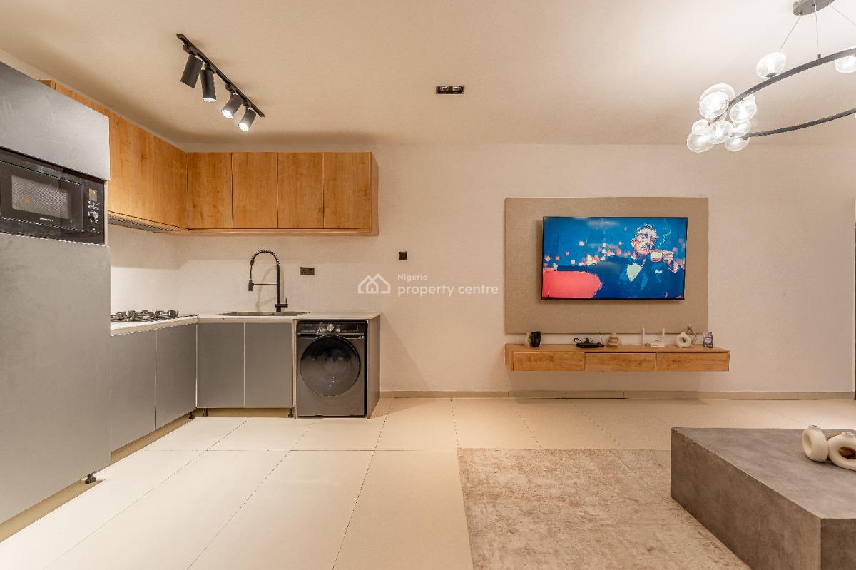 Luxury 2 Bedrooms Apartment, No. 14, Olori Muyibat Oyefusi Street, Lekki Phase 1, Lekki, Lagos, Flat / Apartment Short Let