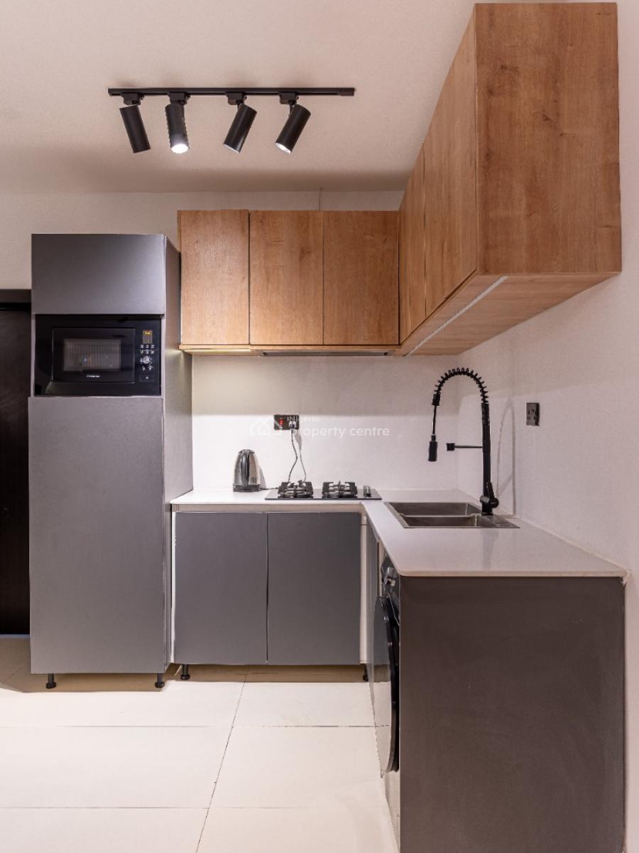 Luxury 2 Bedrooms Apartment, No. 14, Olori Muyibat Oyefusi Street, Lekki Phase 1, Lekki, Lagos, Flat / Apartment Short Let