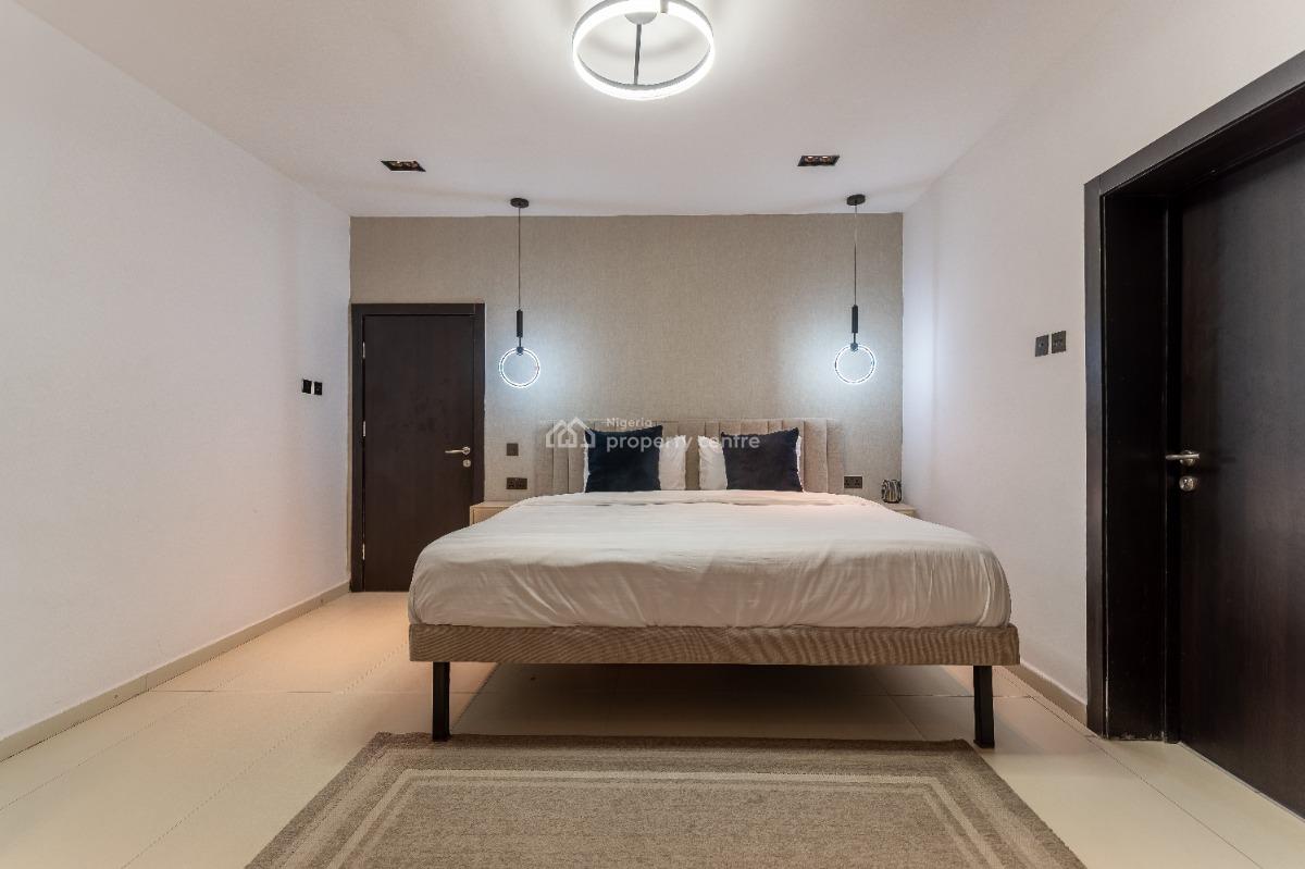 Luxury 2 Bedrooms Apartment, No. 14, Olori Muyibat Oyefusi Street, Lekki Phase 1, Lekki, Lagos, Flat / Apartment Short Let