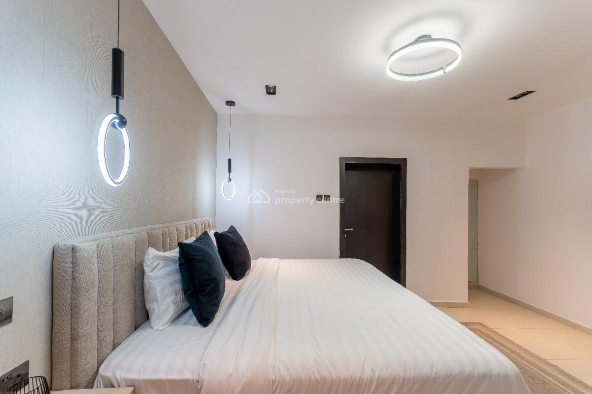 Luxury 2 Bedrooms Apartment, No. 14, Olori Muyibat Oyefusi Street, Lekki Phase 1, Lekki, Lagos, Flat / Apartment Short Let