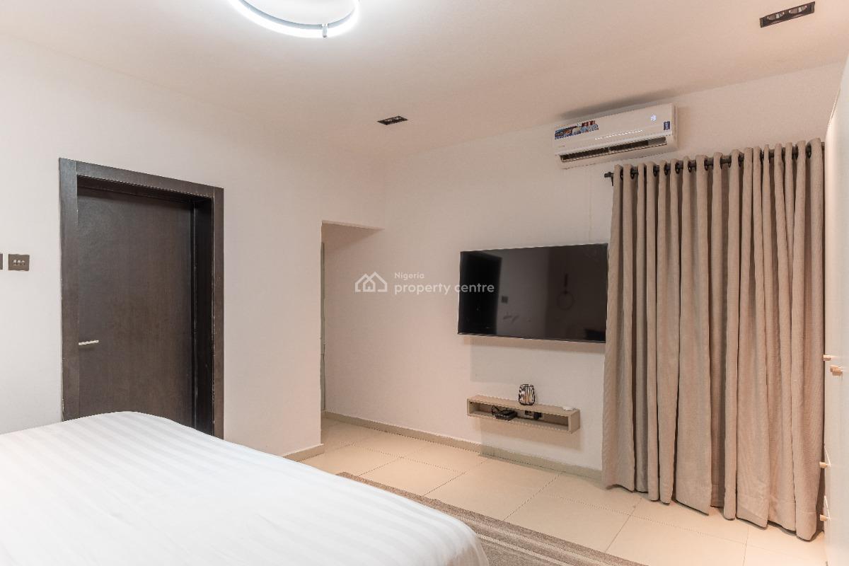 Luxury 2 Bedrooms Apartment, No. 14, Olori Muyibat Oyefusi Street, Lekki Phase 1, Lekki, Lagos, Flat / Apartment Short Let