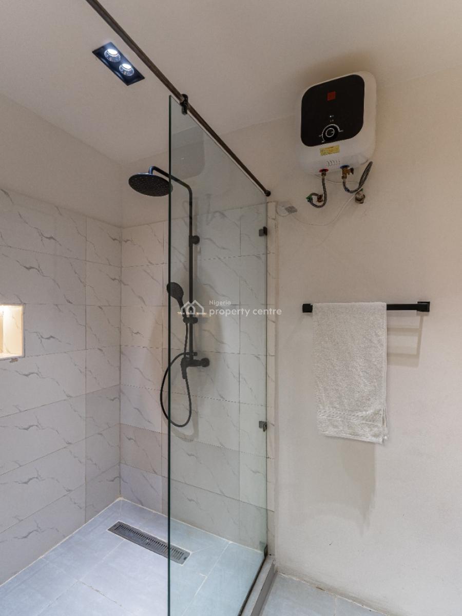 Luxury 2 Bedrooms Apartment, No. 14, Olori Muyibat Oyefusi Street, Lekki Phase 1, Lekki, Lagos, Flat / Apartment Short Let
