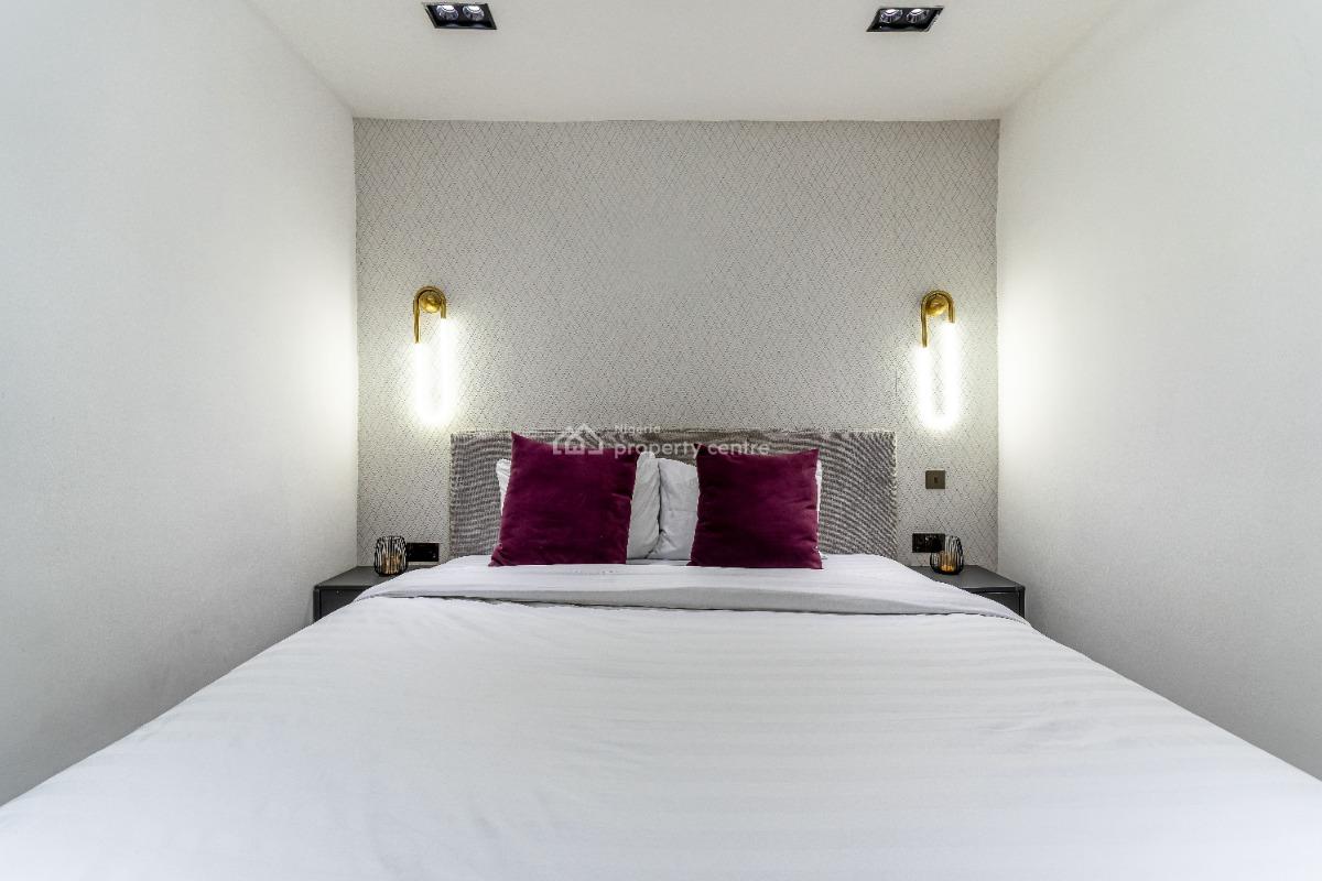 Luxury 2 Bedrooms Apartment, No. 14, Olori Muyibat Oyefusi Street, Lekki Phase 1, Lekki, Lagos, Flat / Apartment Short Let