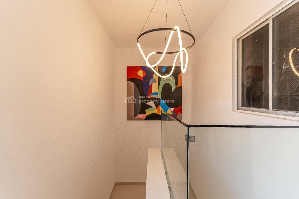 Luxury 2 Bedrooms Apartment, No. 14, Olori Muyibat Oyefusi Street, Lekki Phase 1, Lekki, Lagos, Flat / Apartment Short Let