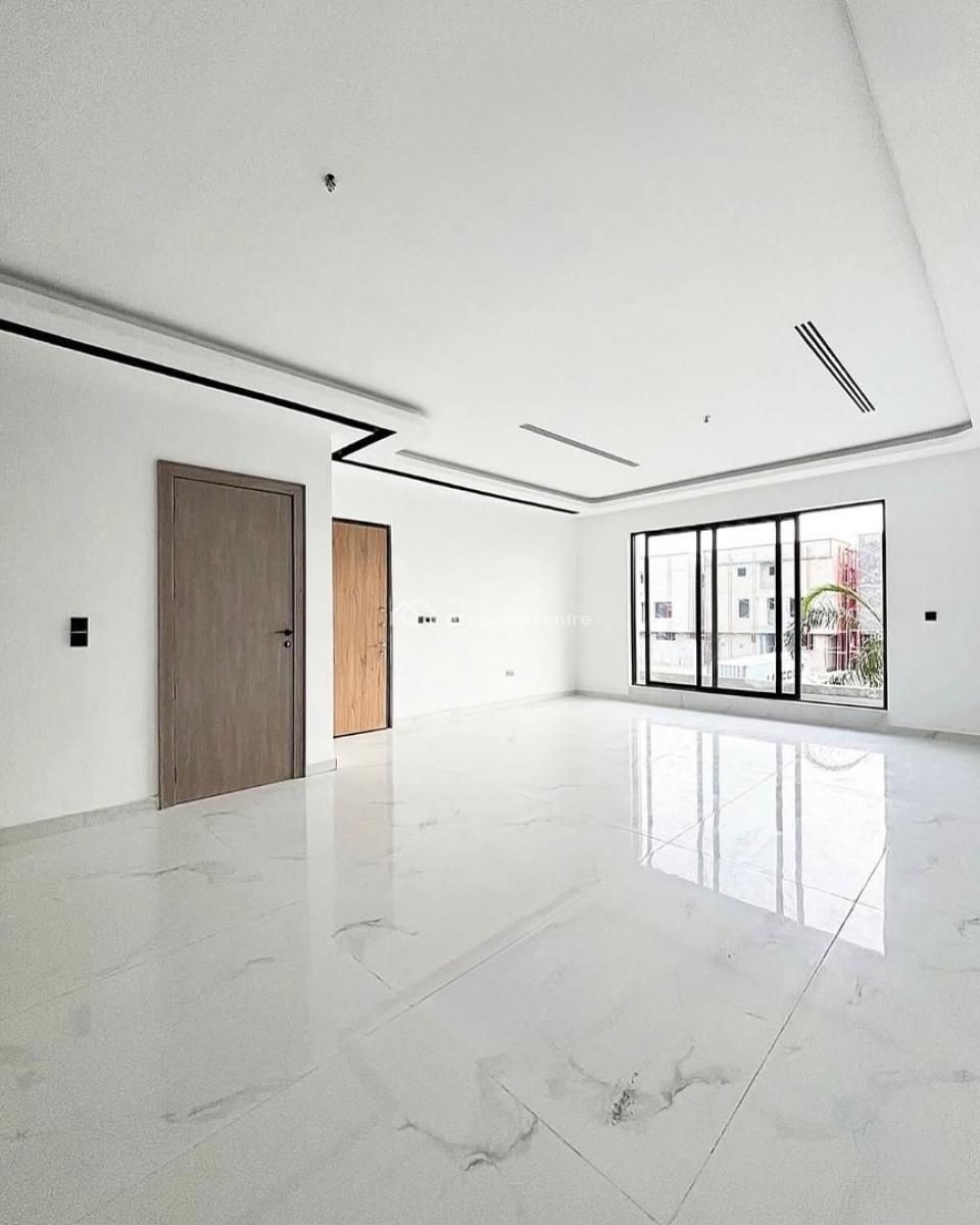 Luxurious 2 Bedroom, Lekki Phase 1, Lekki, Lagos, Flat / Apartment for Sale