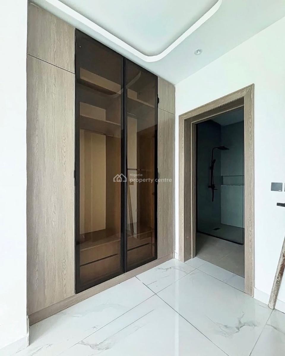Luxurious 2 Bedroom, Lekki Phase 1, Lekki, Lagos, Flat / Apartment for Sale