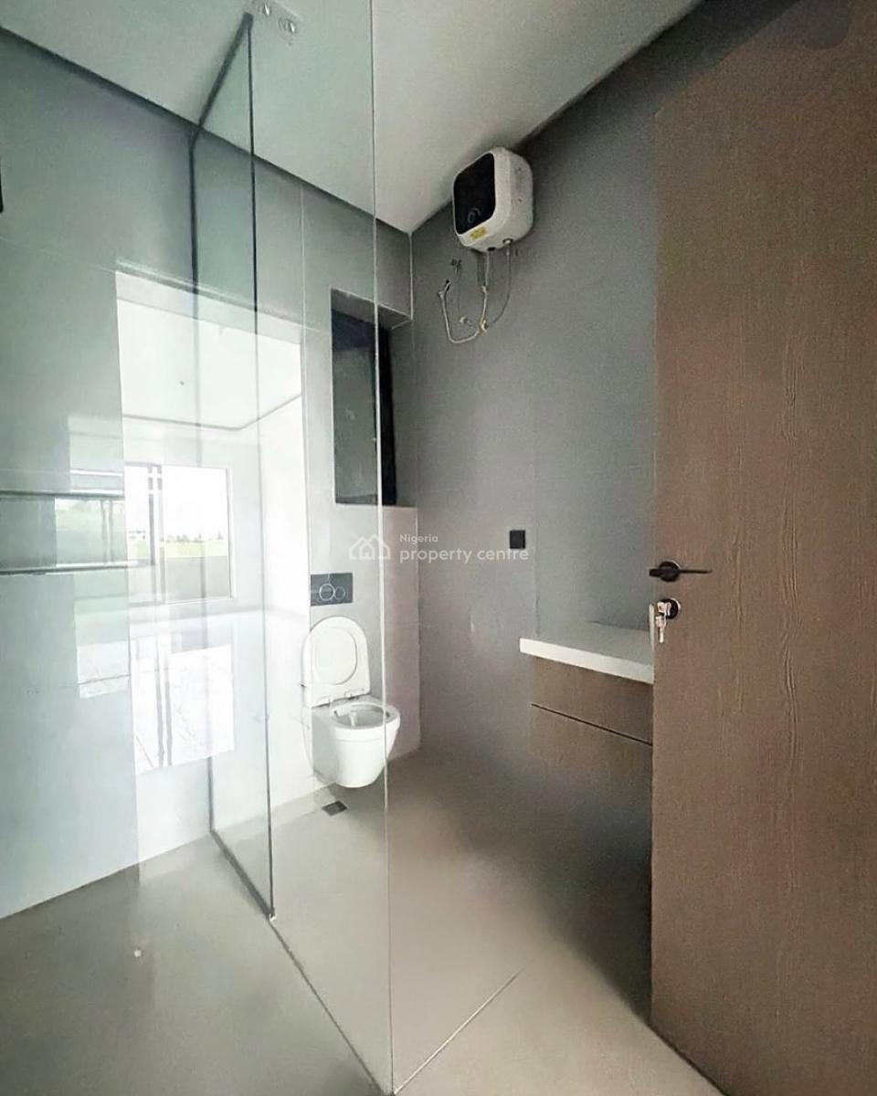 Luxurious 2 Bedroom, Lekki Phase 1, Lekki, Lagos, Flat / Apartment for Sale