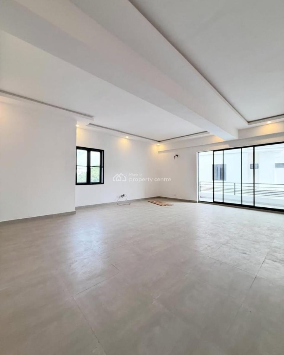 Luxurious 3 Bedroom with Bq, Lekki Phase 1, Lekki, Lagos, Flat / Apartment for Rent