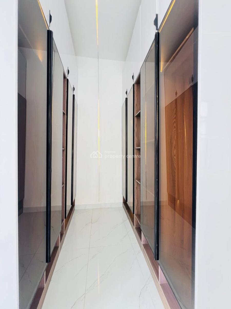 Spacious 5 Fully Bedroom Detached +bq, Cinema, Gym, Rooftop Terrace &, Inside a Call to Access and Well Structure Estate in Osapa, Osapa, Lekki, Lagos, Detached Duplex for Sale