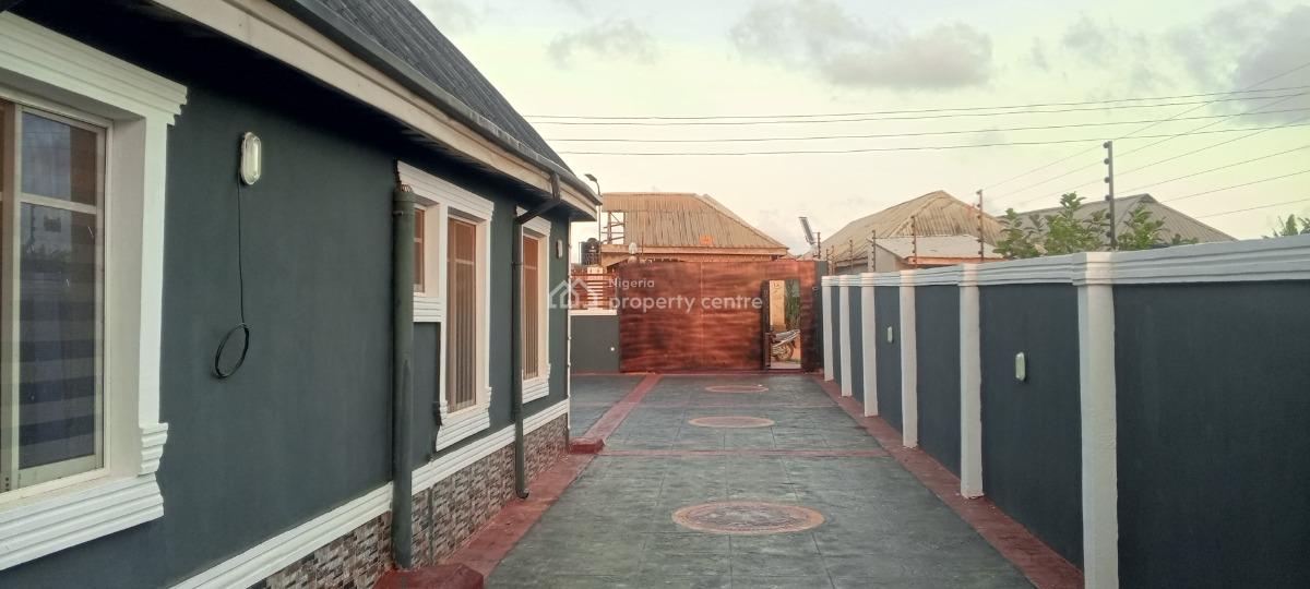 Beautiful 2 Bedroom Flat in a Sweet Compound, Short Distance From Opic Estate Agbara, Agbara-igbesa, Lagos, Flat / Apartment for Rent