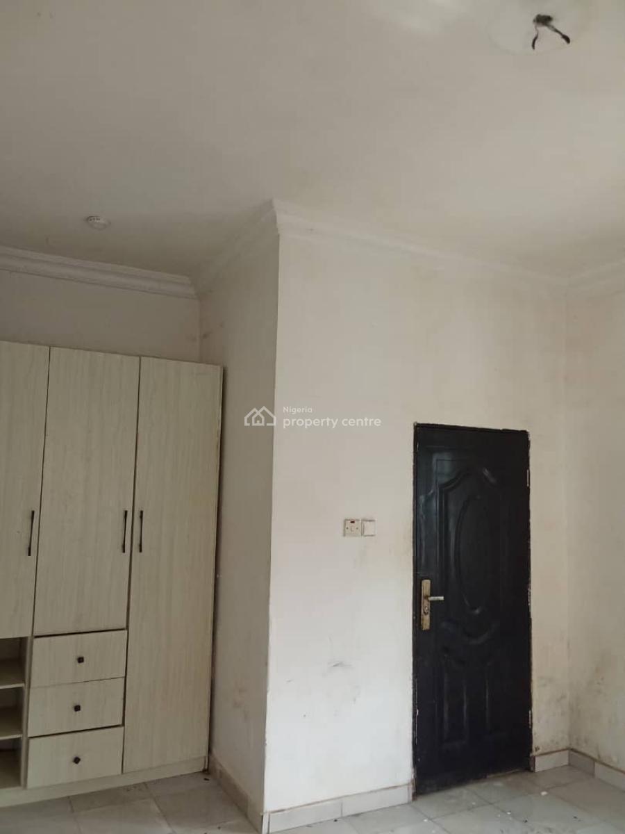 3 Bedrooms, Egbeda, Alimosho, Lagos, Flat / Apartment for Rent